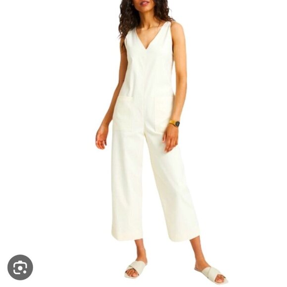 * Kit + Ace Sidewalk Cropped Jumpsuit in Canvas Size 4. - Picture 1 of 8